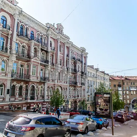 Hostel Globus Lipki *